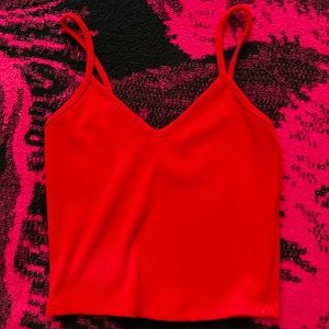 RED CROP TOP